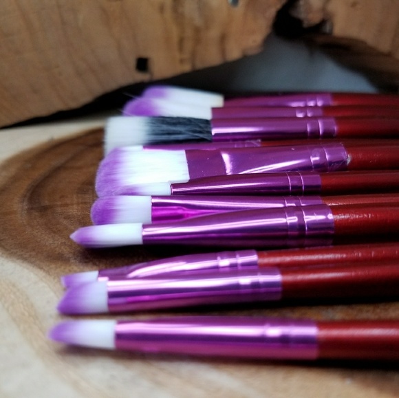 12 piece brush set and case - Picture 2 of 8